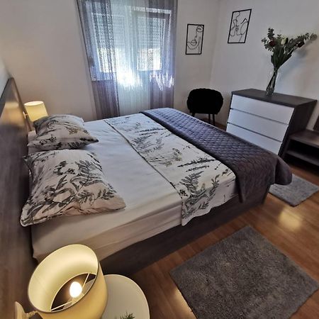 Apartman Maria, Ciovo Lejlighed Trogir Eksteriør billede